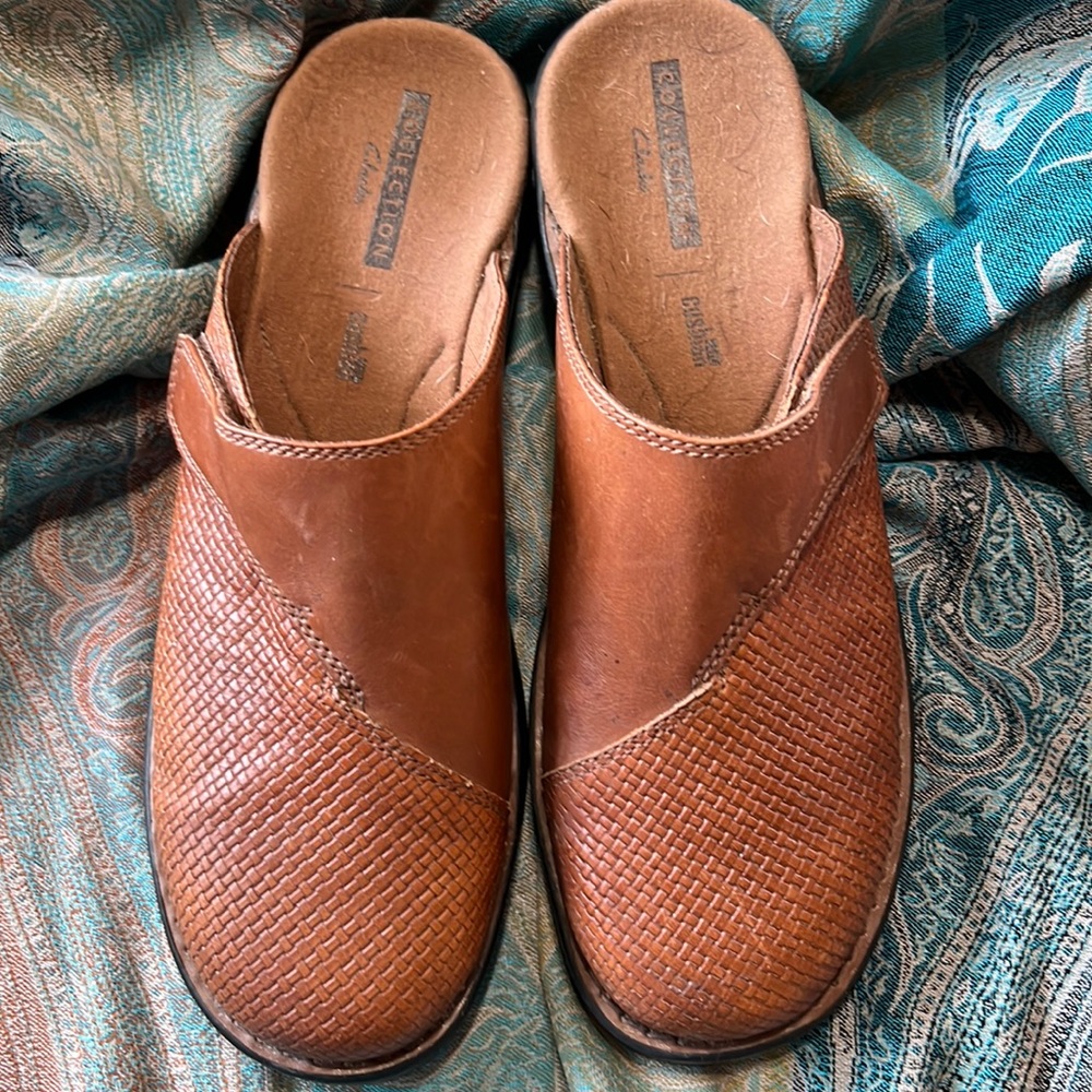 Clark’s Collection Slides in milk chocolate brown